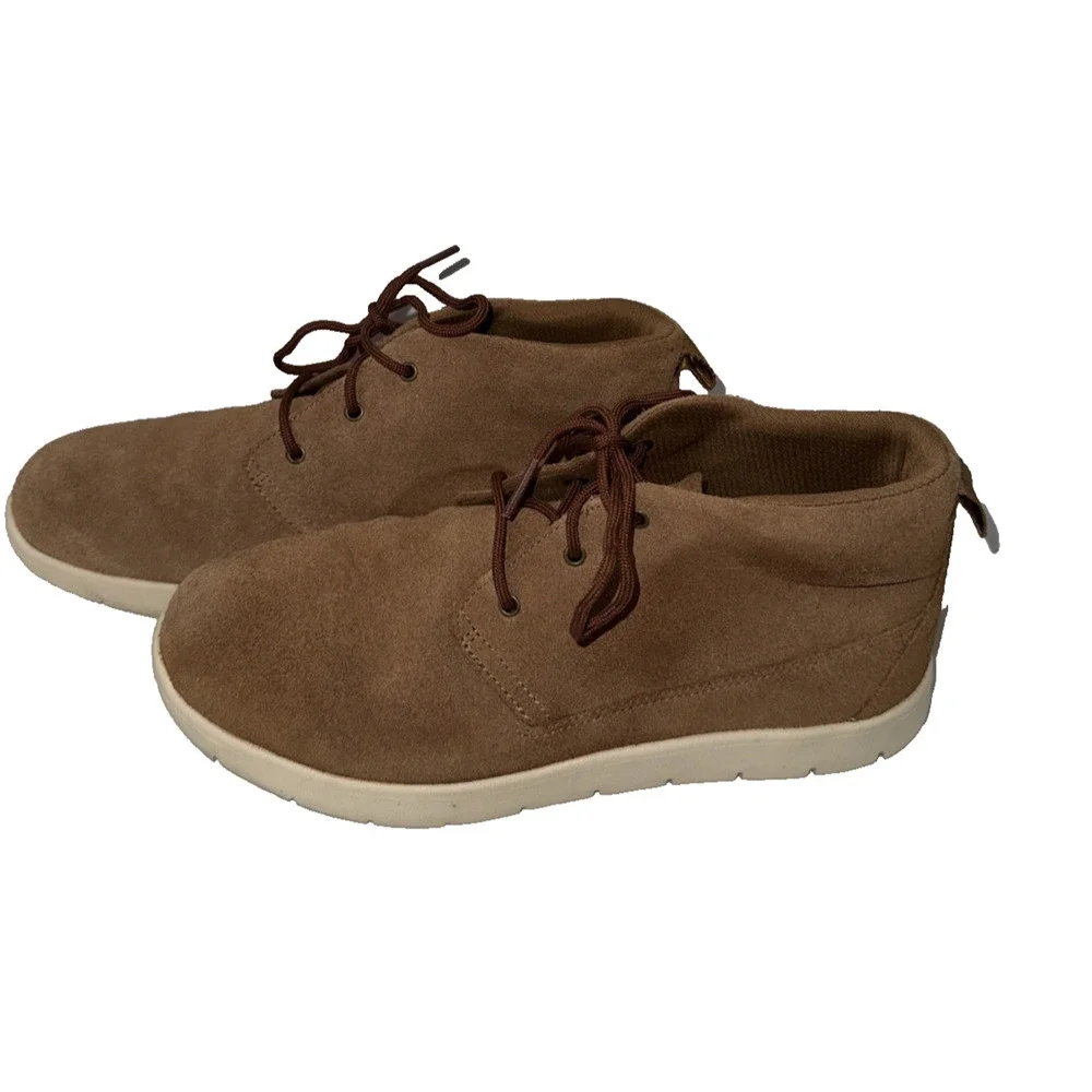 UGG Canoe II chukka boots in chestnut suede Size 5